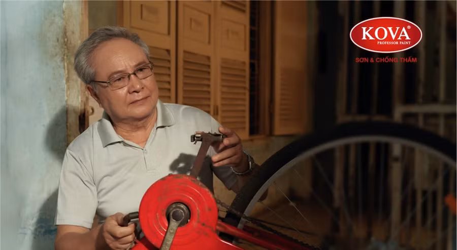 Gia dinh thoi 4.0 - ket noi voi the gioi, nhung cach xa nhau hinh anh 2 