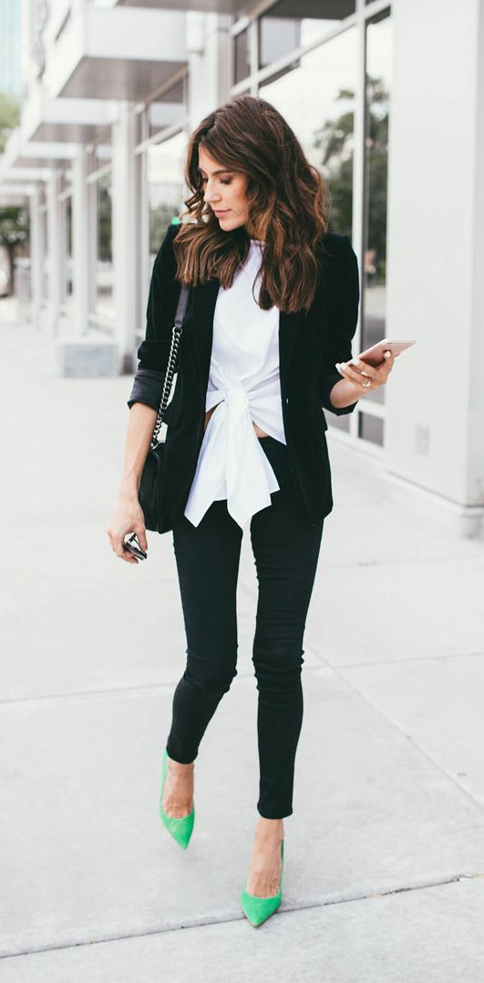 5 kiểu trang phục tuy “xưa như trái đất” nhưng chẳng bao giờ lo lỗi mốt ảnh 8 5 kiểu trang phục tuy “xưa như trái đất” nhưng chẳng bao giờ lo lỗi mốt ảnh 8