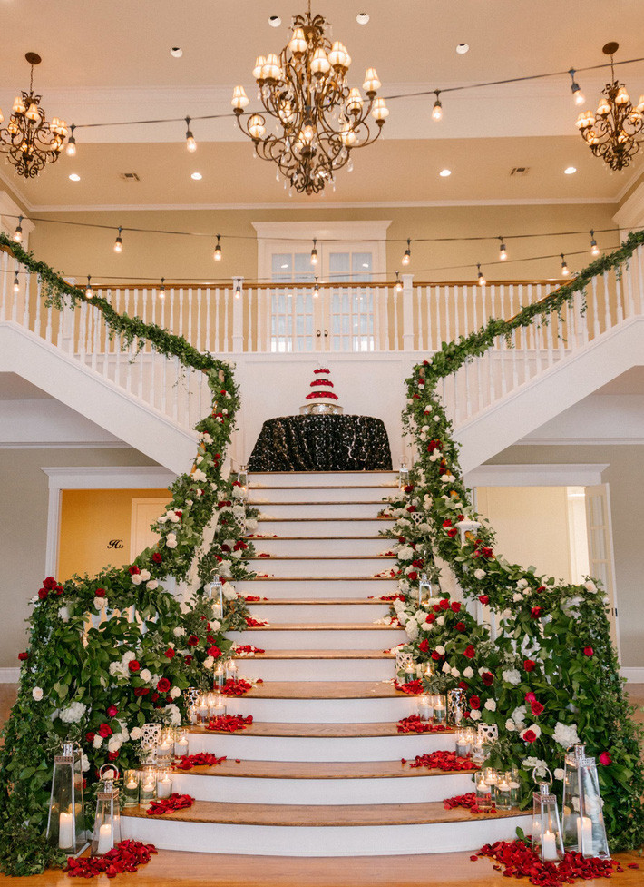 9 ý tưởng trang trí đám cưới bằng hoa tươi đẹp hút mắt khách mời ngay khi đến - Ảnh 6. 9 ý tưởng trang trí đám cưới bằng hoa tươi đẹp hút mắt khách mời ngay khi đến - Ảnh 6.