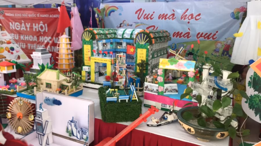 Các gian trưng bày ấn tượng.