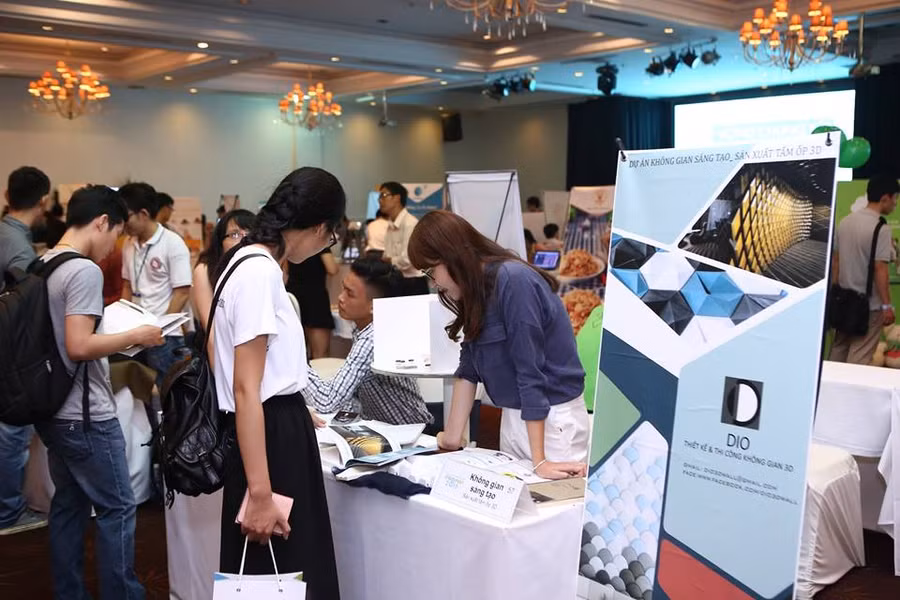 Mô hình khởi nghiệp năn 2016 được trưng bày