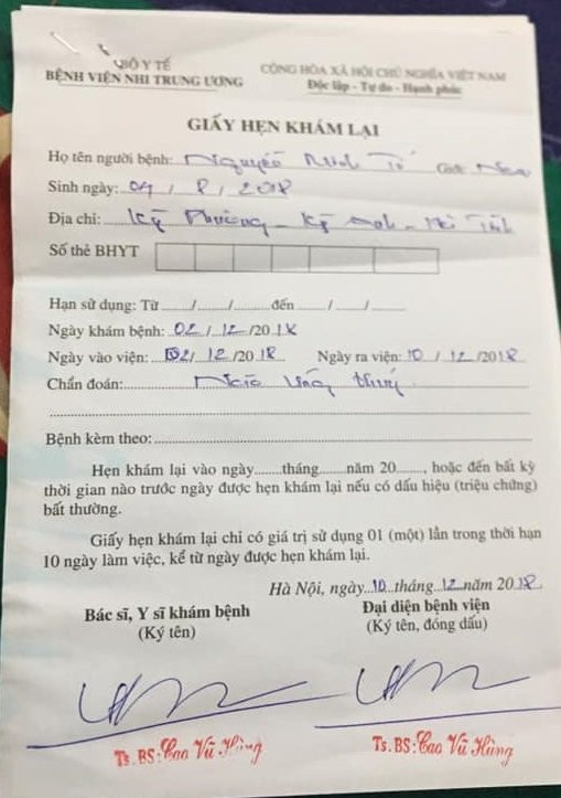 Thấy mắt em bé bị lệch, mẹ Hà Tĩnh chết đứng khi nghe bác sĩ kết luận ảnh 4 thay mat em be bi lech, me ha tinh chet dung khi nghe bac si ket luan: benh nang - 5