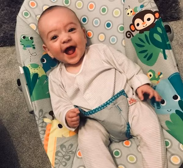 chao doi nang chua day 1kg, gia dinh khoc het nuoc mat nhung em be song sot ky dieu - 4