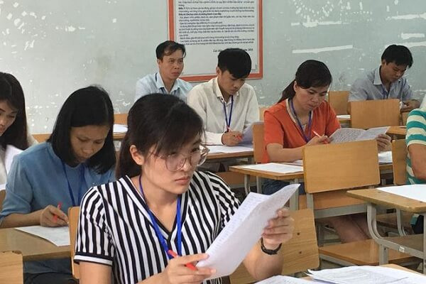 Hiện nay, các địa phương đang tập trung cao độ cho khâu chấm thi - Kỳ thi THPT quốc gia 2019 (Ảnh minh họa) Hiện nay, các địa phương đang tập trung cao độ cho khâu chấm thi - Kỳ thi THPT quốc gia 2019 (Ảnh minh họa)