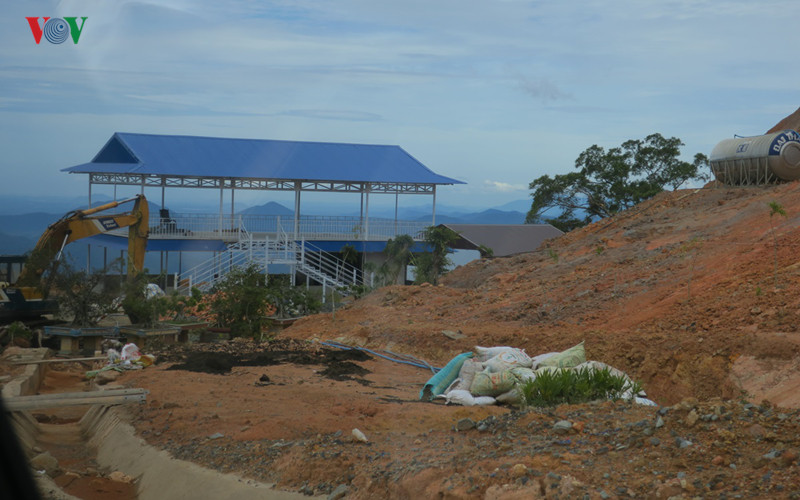 ngang nhien xay dung cac diem dung chan trai phep tren deo dai ninh hinh 11