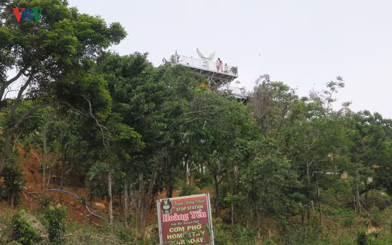 ngang nhien xay dung cac diem dung chan trai phep tren deo dai ninh hinh 4