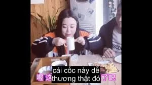 Cô gái nào muốn có em trai thế này không?