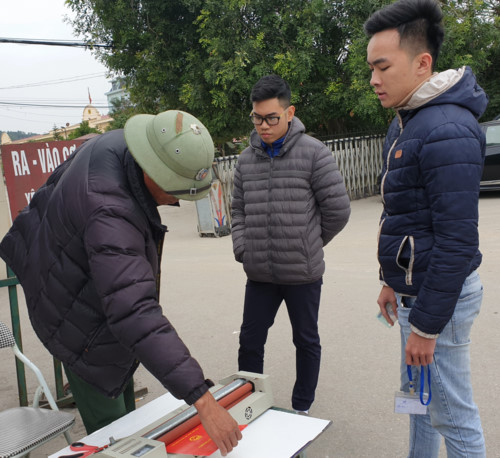 Các học viên tham gia học nghề lái xe tại Trung tâm Giáo dục nghề nghiệp lái xe Nam Triệu vào ngày 17/1 Các học viên tham gia học nghề lái xe tại Trung tâm Giáo dục nghề nghiệp lái xe Nam Triệu vào ngày 17/1