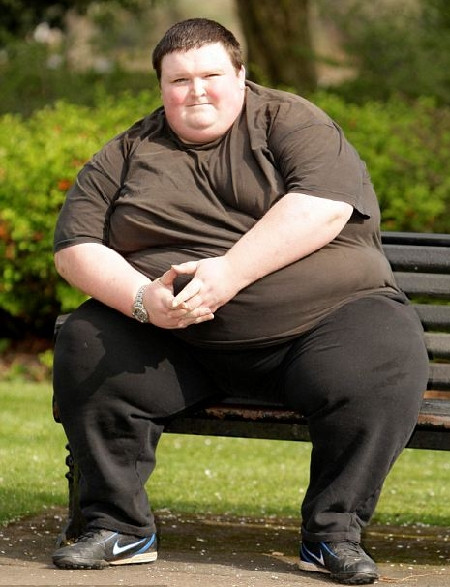 Những rắc rối không ngờ vì quá béo ảnh 4 Alan Belmont đang đặt mục tiêu giảm một nửa số cân nặng hiện tại của mình