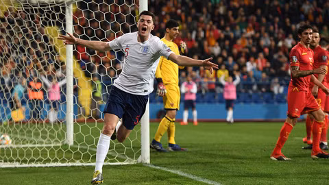 Michael Keane cân bằng tỷ số 1-1