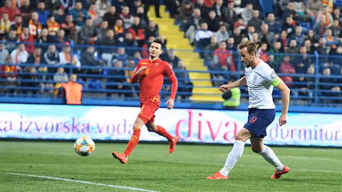 Đội trưởng Harry Kane ghi bàn