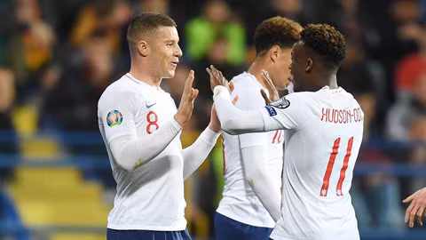 Barkley tỏa sáng khi góp công vào 4 bàn thắng của ĐT Anh