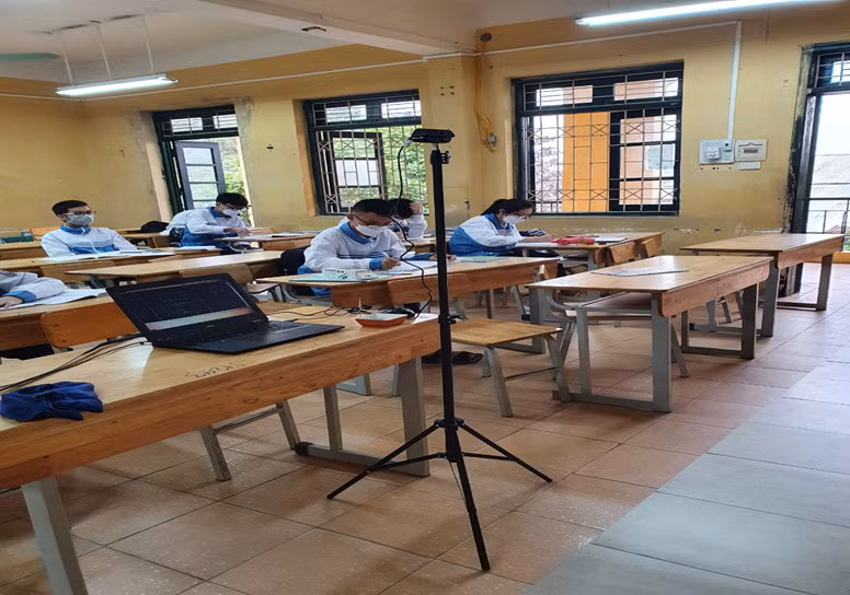 Thiết bị phục vụ dạy học trực tuyến ở Trường THPT Sóc Sơn, Hà Nội.