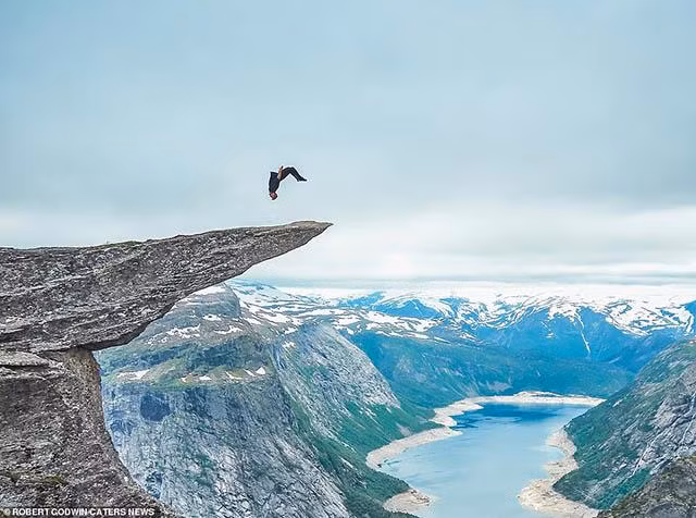 10 bức ảnh thách thức thần chết, mạo hiểm cả mạng sống ảnh 1 ron nguoi voi 10 buc anh thach thuc than chet, mao hiem ca mang song - 1