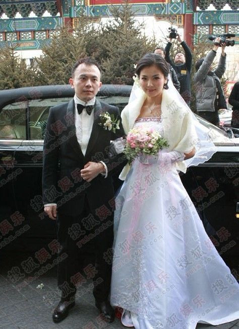 Đại mỹ nhân còng lưng trả nợ hơn 1000 tỷ cho chồng đại gia phá sản hình ảnh 4 dai my nhan cong lung tra no hon 1000 ty cho chong dai gia pha san hinh anh 4