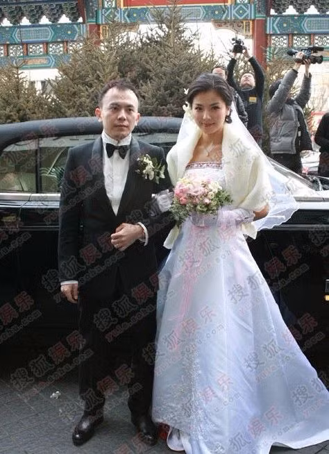 dai my nhan cong lung tra no hon 1000 ty cho chong dai gia pha san hinh anh 4