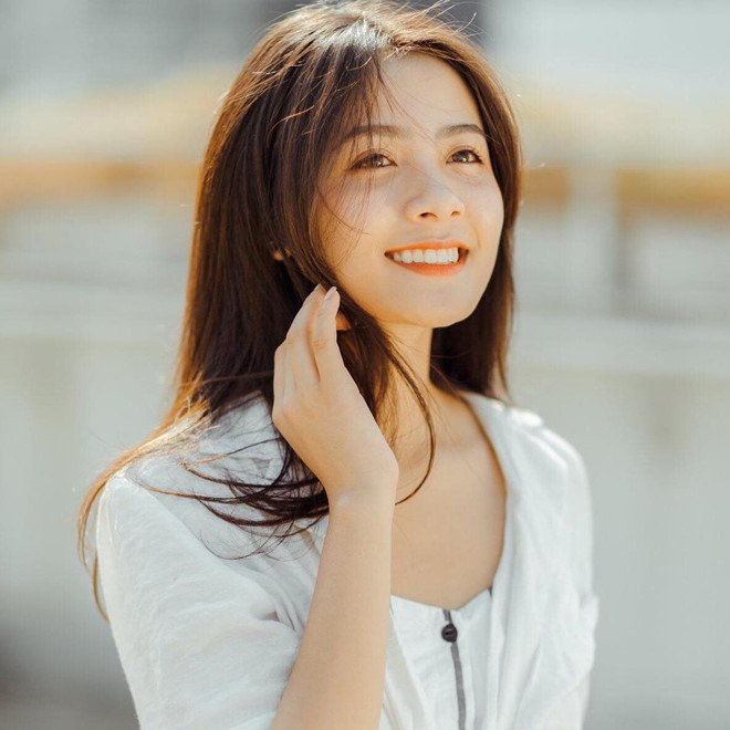 Dàn hot girl sinh năm 2000 xinh đẹp, hạnh phúc bên nửa kia giàu có ảnh 12 Dan hot girl sinh nam 2000 xinh dep, hanh phuc ben nua kia giau co hinh anh 12