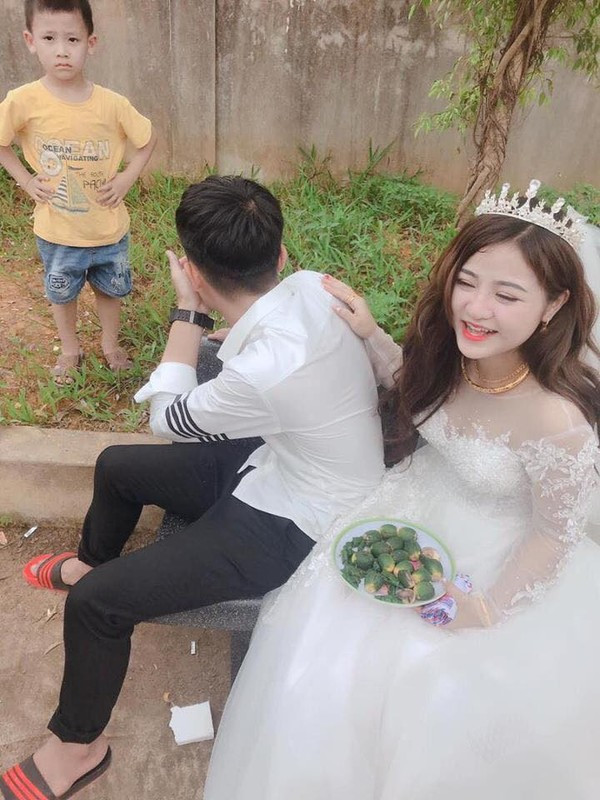 Ở nhà thì chí chóe nhau, lúc chị đi lấy chồng cậu em lại khóc như mưa ảnh 3 Ở nhà thì chí choé nhau suốt ngày nhưng lúc chị đi lấy chồng cậu em lại khóc như mưa