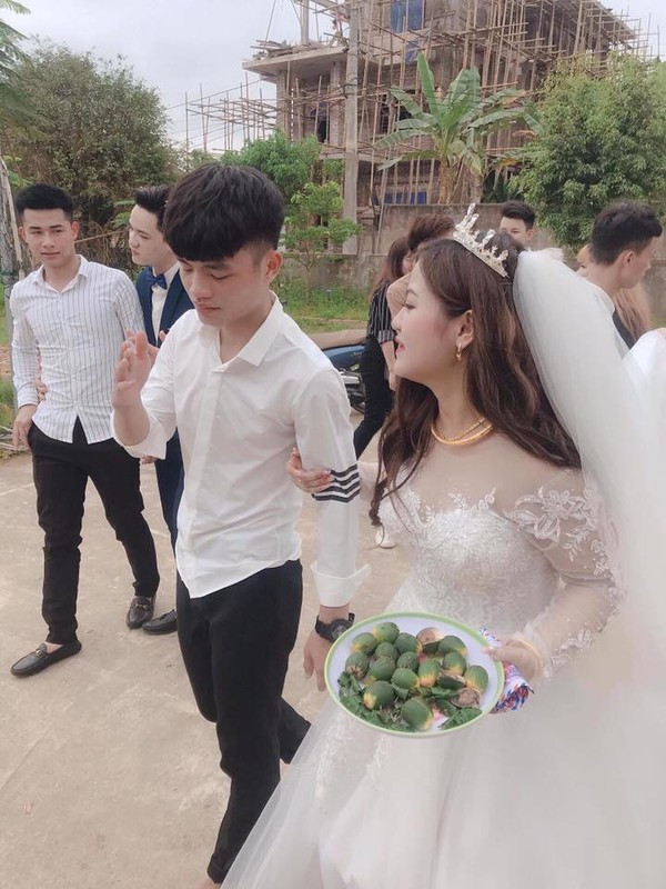 Ở nhà thì chí chóe nhau, lúc chị đi lấy chồng cậu em lại khóc như mưa ảnh 4 Ở nhà thì chí choé nhau suốt ngày nhưng lúc chị đi lấy chồng cậu em lại khóc như mưa