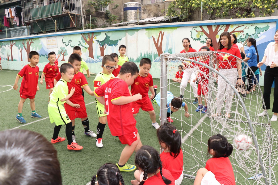 Các lớp thi đấu bóng đá