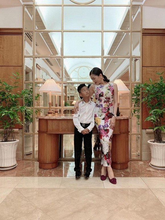 Không ngờ con trai Lệ Quyên lại chững chạc ra dáng soái ca như thế này! ảnh 1 Không ngờ con trai Lệ Quyên lại chững chạc ra dáng soái ca như thế này! ảnh 1