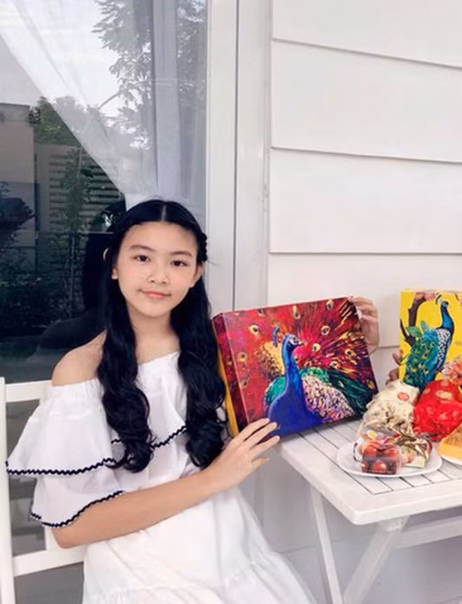 Ngắm nhan sắc chuẩn mỹ nhân tương lai của dàn thiên kim tiểu thư nhà MC đình đám Vbiz-12