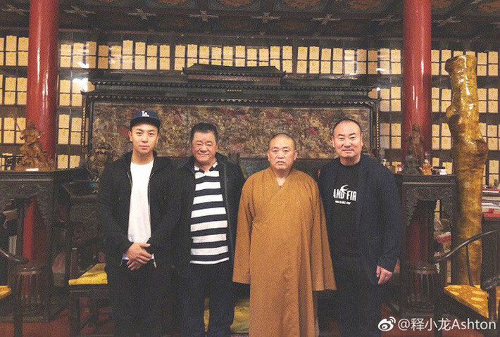 Cha Thích Tiểu Long: Thân thế khủng, là đại cao thủ Thiếu Lâm, gia sản đủ mua cả con phố sầm uất - Ảnh 2.