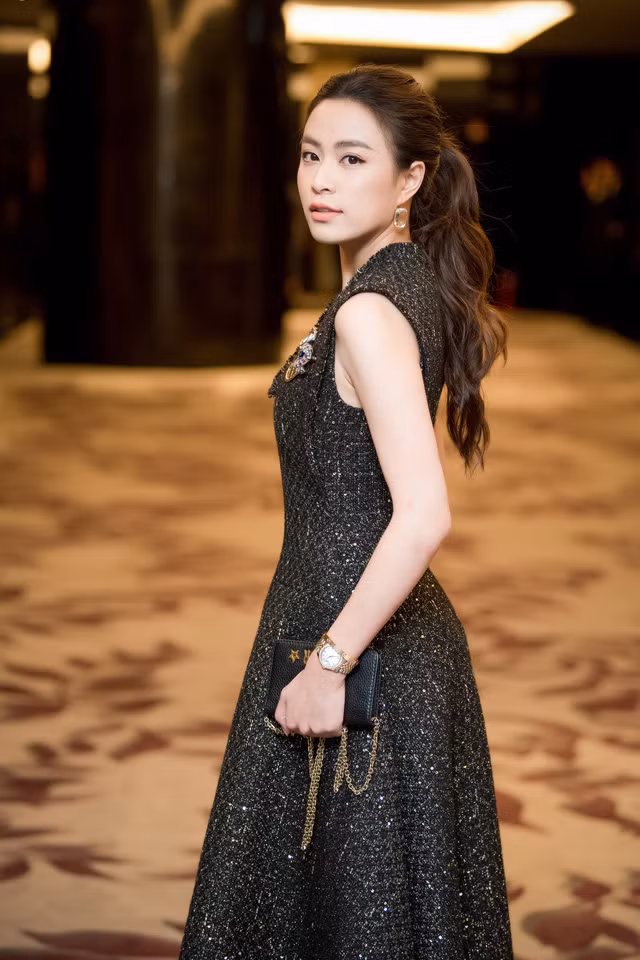 Bất ngờ với câu nói của cô Đẩu Công Lý dành cho Hoàng Thùy Linh khi gặp nhau tại trường quay - Ảnh 2.