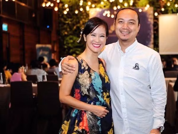 Chị em nhà Đoan Trang: Chị lấy chồng Tây giàu có, em kín tiếng được đồng nghiệp nể phục - Ảnh 4. Chị em nhà Đoan Trang: Chị lấy chồng Tây giàu có, em kín tiếng được đồng nghiệp nể phục - Ảnh 4.