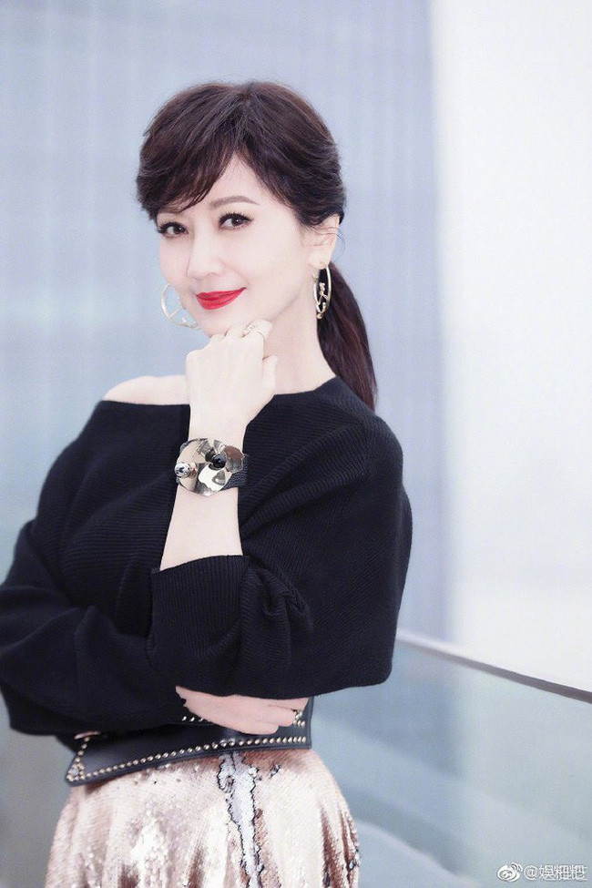 Đây là mỹ nhân hack tuổi đỉnh cao nhất của Cbiz khi 41 như 21, 64 như 34, vượt mặt loạt người đẹp đình đám - Ảnh 9. Đây là mỹ nhân hack tuổi đỉnh cao nhất của Cbiz khi 41 như 21, 64 như 34, vượt mặt loạt người đẹp đình đám - Ảnh 9.