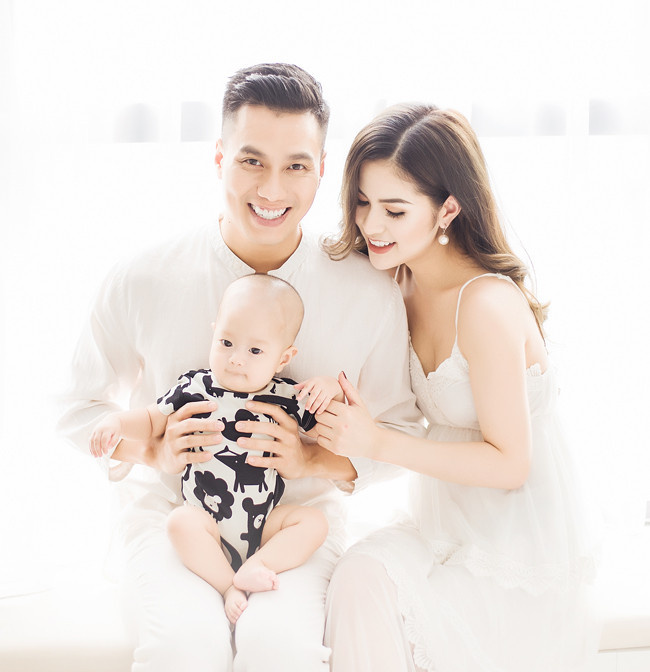 Việt Anh "Người phán xử" vẫn ám ảnh cuộc ly hôn đầu khi con gái còn nhỏ 10 năm trước hình ảnh 2 viet anh "nguoi phan xu" van am anh cuoc ly hon dau khi con gai con nho 10 nam truoc hinh anh 2