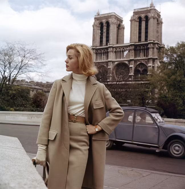 Những bức ảnh cực quý hiếm không phải ai cũng được nhìn thấy về một quá khứ tuyệt đẹp của Nhà thờ Đức Bà Paris - chứng nhân lịch sử của nước Pháp - Ảnh 3.