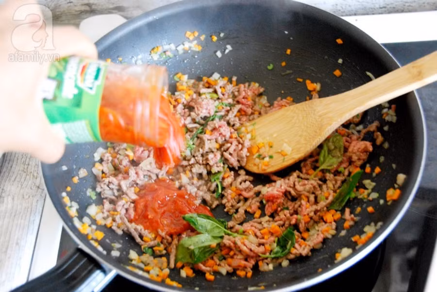 Nếu làm món mì Ý bò bằm ngon đẹp cỡ này thì không ai có thể cưỡng lại ảnh 3