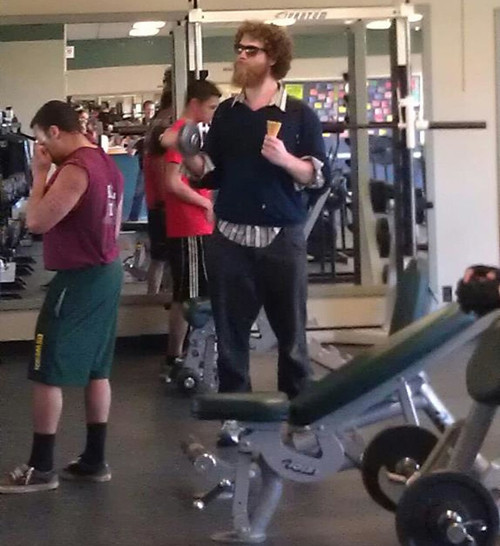 Phải ăn mới tập luyện có hiệu quả. Phải ăn mới tập luyện có hiệu quả.