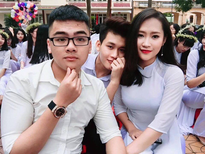 Phì cười với màn nhờ xóa kẻ thứ 3 chen giữa, chàng thanh niên tức điên vì mình... hóa khỉ - Ảnh 3. Phì cười với màn nhờ xóa kẻ thứ 3 chen giữa, chàng thanh niên tức điên vì mình... hóa khỉ - Ảnh 3.