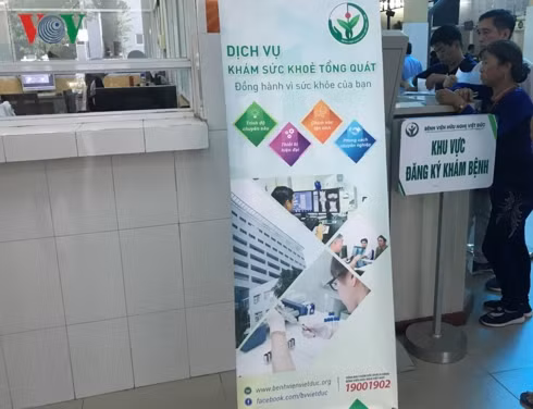 Giảm quá tải, chờ đợi, tại bệnh viện với việc đăng ký khám qua tổng đài