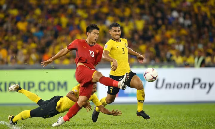 Fox Sports chỉ ra sai lầm của Việt Nam trong trận hòa Malaysia ảnh 1 Việt Nam có thể đã thắng, thậm chí thắng đậm nếu Hà Đức Chinh tận dụng được một trong hai cơ hội tốt.