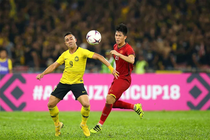 Fox Sports chỉ ra sai lầm của Việt Nam trong trận hòa Malaysia ảnh 2 Việt Nam phòng ngự tốt trong những tình huống bóng sống, nhưng thiếu kinh nghiệm trước những cú sút phạt.