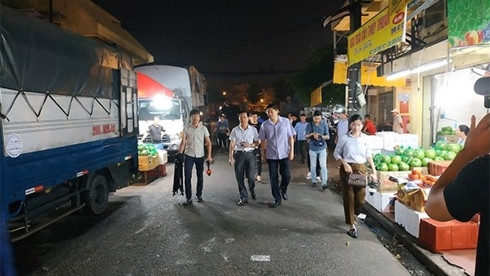 cử tri hà nội bức xúc tình trạng bảo kê các chợ bến xe hình 1 cu tri ha noi buc xuc tinh trang bao ke cac cho ben xe hinh 1