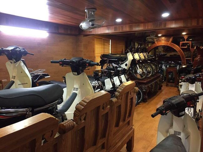 Choáng váng dàn "huyền thoại" Honda Dream đắt giá tiền tỷ ở Hà Nội hình ảnh 2 choang vang dan "huyen thoai" honda dream dat gia tien ty o ha noi hinh anh 2