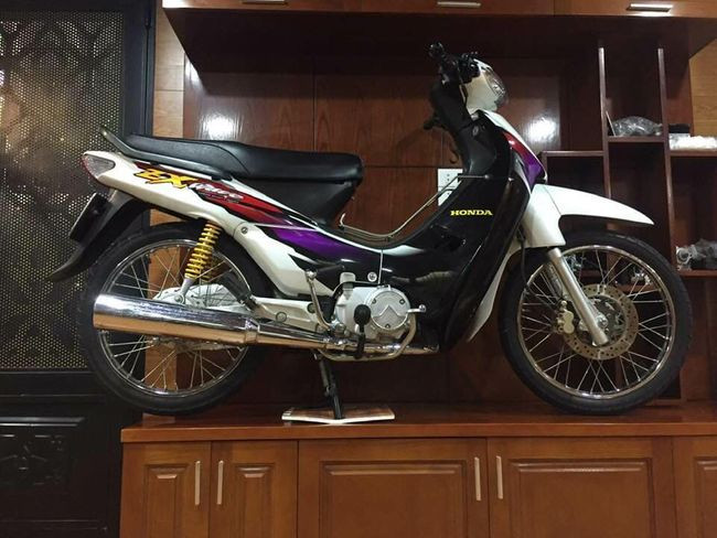 Choáng váng dàn "huyền thoại" Honda Dream đắt giá tiền tỷ ở Hà Nội hình ảnh 20 choang vang dan "huyen thoai" honda dream dat gia tien ty o ha noi hinh anh 20