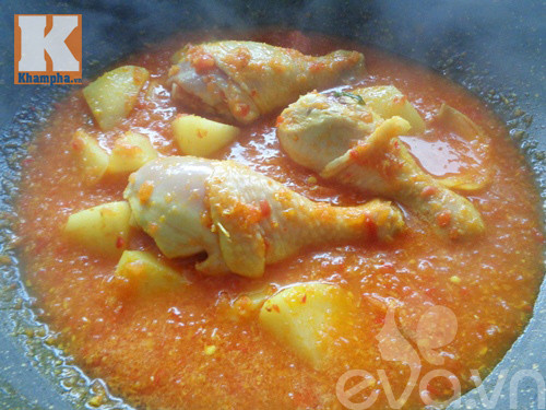 Gà hầm sốt cà chua đơn giản mà ngon mê