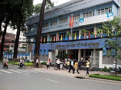 Trường ĐH Kinh tế TPHCM