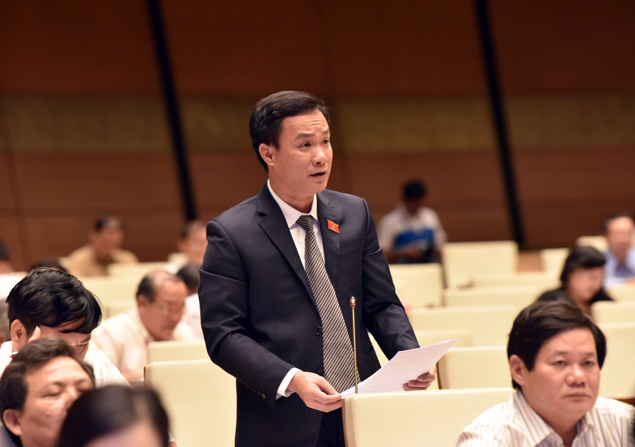 Đại biểu Quốc hội Triệu Thế Hùng (đoàn Lâm Đồng): Dự thảo Luật Giáo dục đại học tháo gỡ được những nút thắt trong GD ĐH Việt Nam hiện nay. Ảnh:Lâm Hiển Đại biểu Quốc hội Triệu Thế Hùng (đoàn Lâm Đồng): Dự thảo Luật Giáo dục đại học tháo gỡ được những nút thắt trong GD ĐH Việt Nam hiện nay. Ảnh:Lâm Hiển