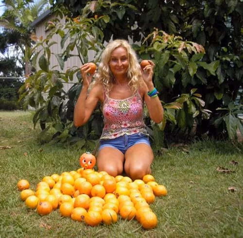 che do an ky di chi hoa qua cua nguoi phu nu 52 tuoi van manh mai hinh anh 2