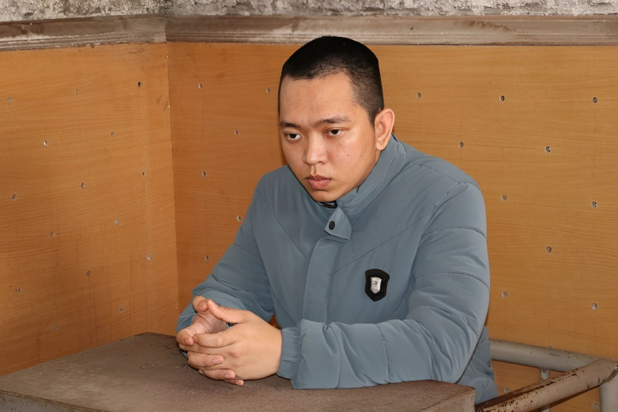 Hà Văn Hiếu tại cơ quan điều tra. (Ảnh: CANA) Hà Văn Hiếu tại cơ quan điều tra. (Ảnh: CANA)