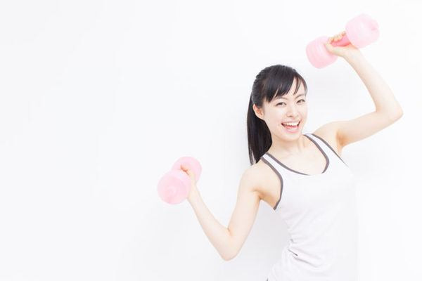 Elly Trần khoe vóc dáng cực đẹp nhưng chi tiết này khiến người hâm mộ lo lắng ảnh 10 van rat dep nhung buc hinh nay da to ro voc dang gay roc dang bao dong cua elly tran - 12