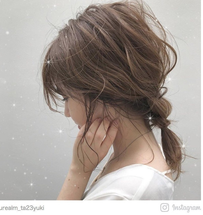 Tuyển tập loạt kiểu tóc điệu đà cứu nguy cho nàng “mèo lười” chưa kịp gội đầu