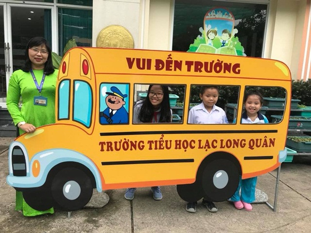 Mọi sự chuẩn bị, trang trí đều hướng đến sự yêu thương dành cho học sinh của tập thể thầy cô giáo Trường Tiểu học Lạc Long Quân, Quận 11, TPHCM