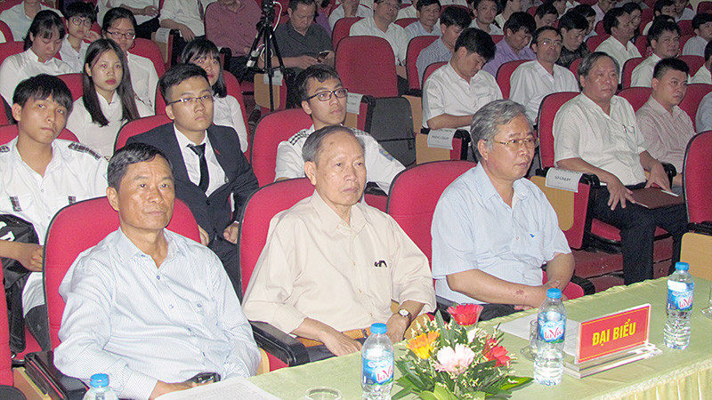 Các đại biểu tham dự buổi Lễ.